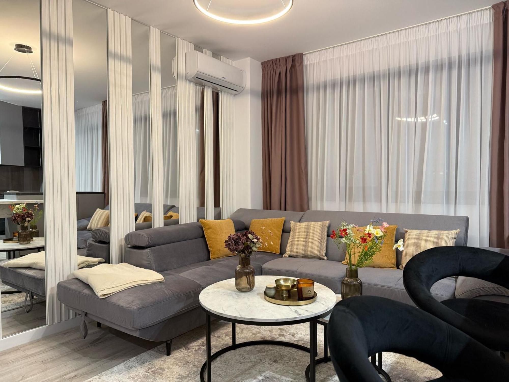 Luxevibe Apartments Near Mall Moldova Yaş Dış mekan fotoğraf